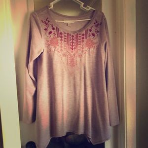 Cute comfy long sleeve!